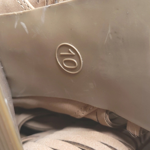 DV Dolce Vita Alyson Ankle Booties Heels Peep Toe Tan 10 - Picture 13 of 14